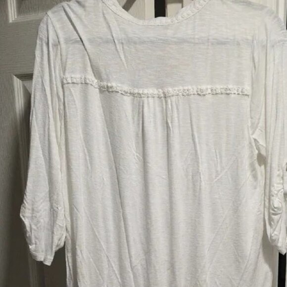NEW Democracy White Blouse Embroidered Roll Tab Sleeve Shirt Top Size M NWT - Picture 5 of 7